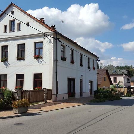 Apartman Nove Hrady Exteriör bild